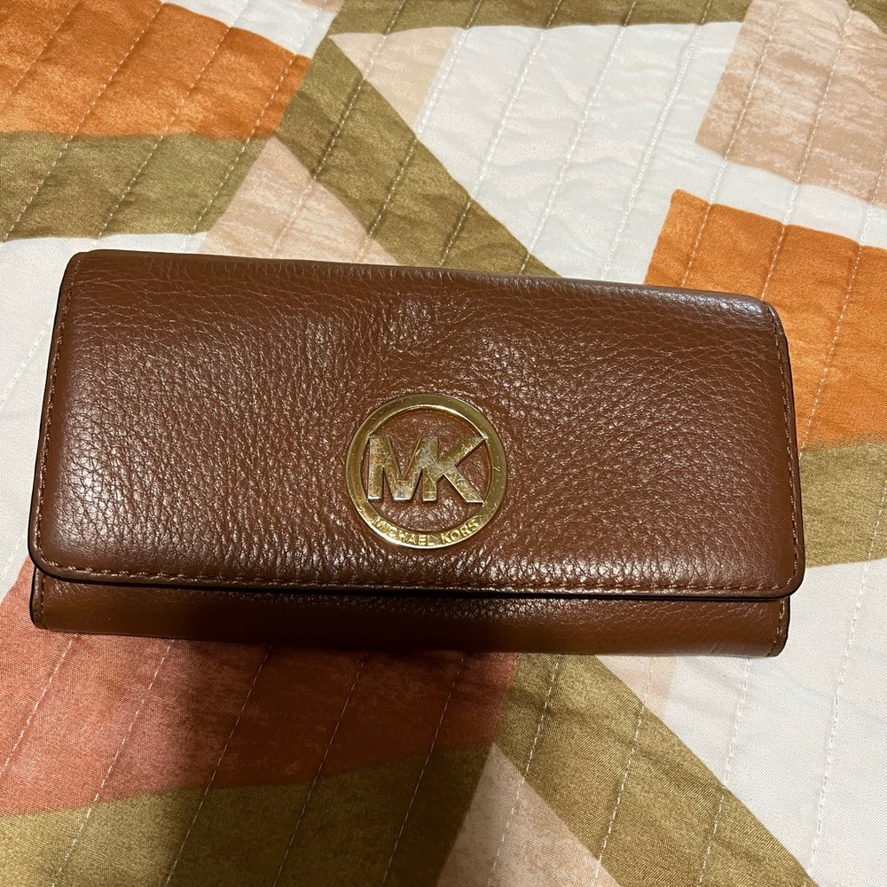 Michael kors wallet